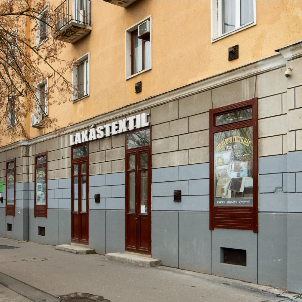 Lakástextil Debrecen belvárosában? Exkluzív szaküzletünkben minőségi termékekkel és szakszerű kiszolgálással várunk.